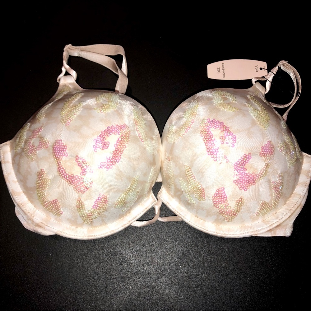 Victoria’s Secret Bombshell Bra Brand New NWT